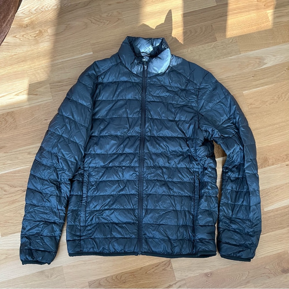 Uniqlo Ultra Light Down Jacket Size M Unisex Dark Grey
